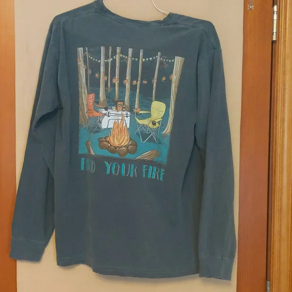 Anna Grace Outdoor Camping Themed Long Sleeve Green T-Shirt Size Medium - Picture 2 of 9